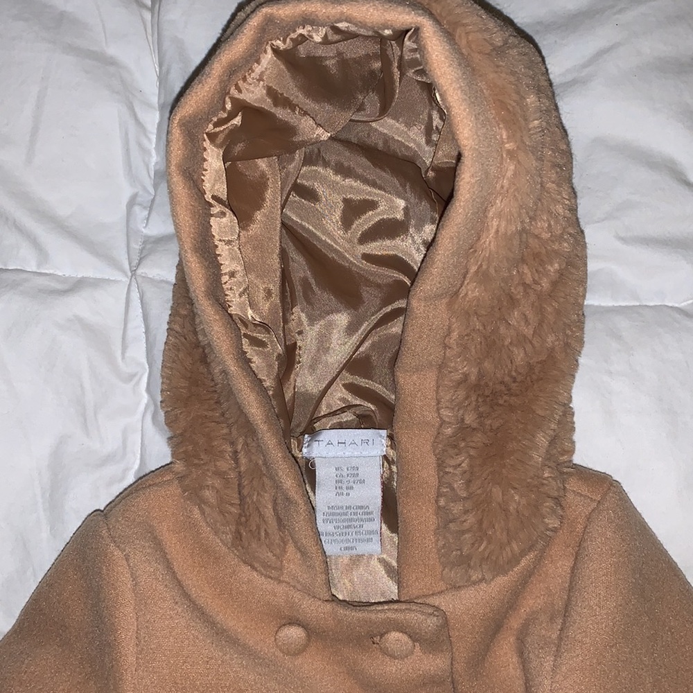 Kids Tahari two button coat size 12 months - with matching gloves - Picture 5 of 8